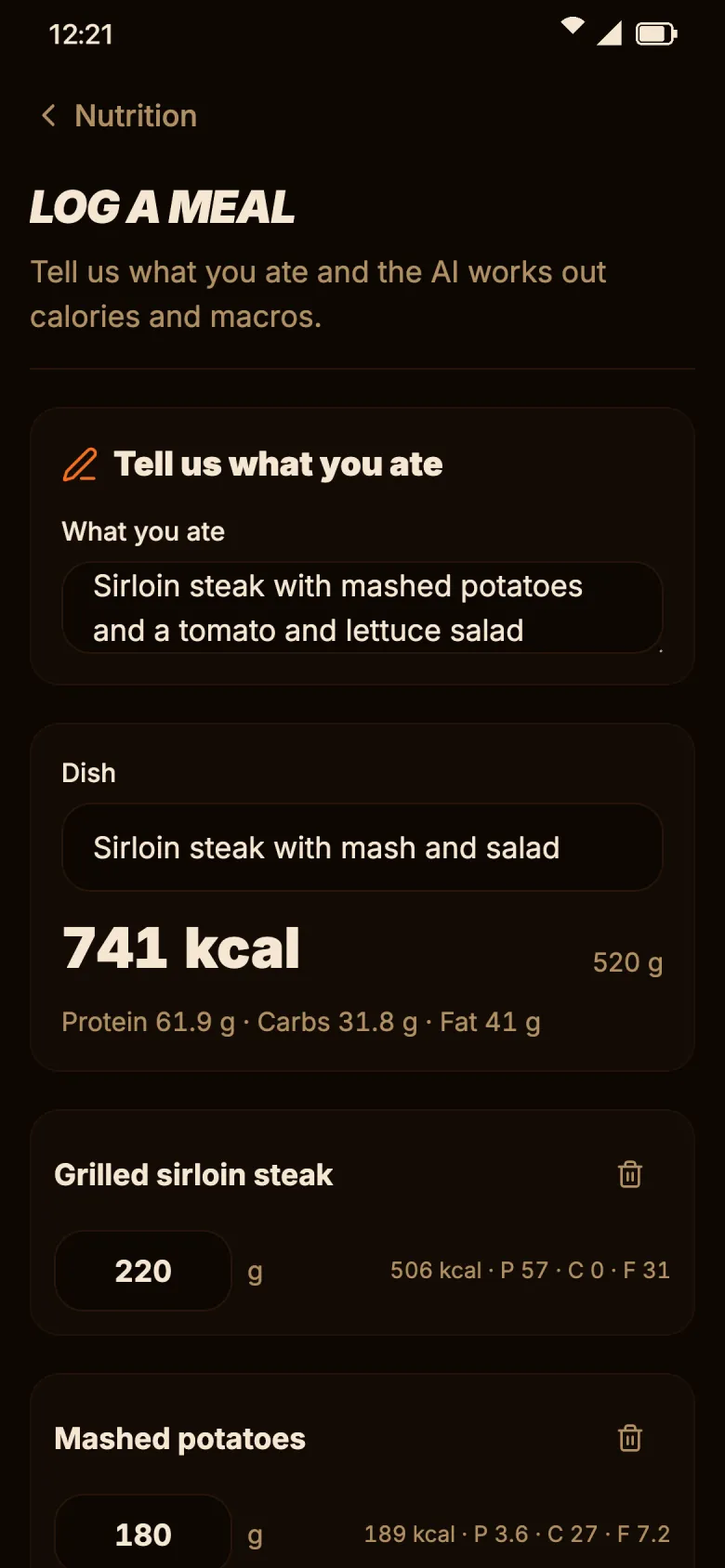 Sirloin steak with mash and salad: 741 kcal split by ingredient with grams.
